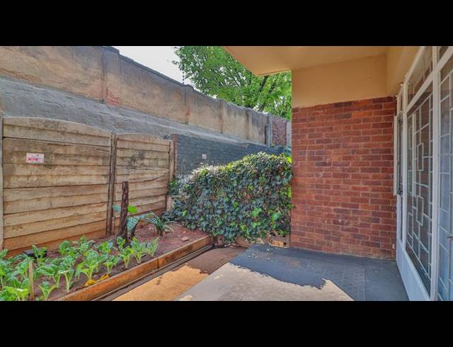 1 BEDROOM APARTMENT FOR SALE IN EASTLEIGH RIDGE